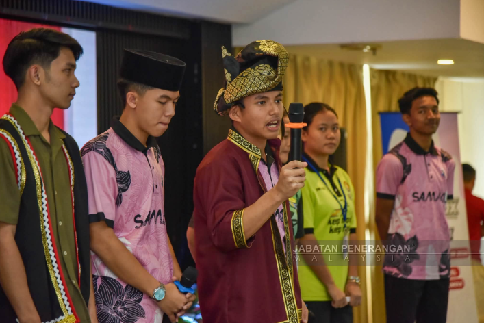 SKILLBOX@KELAB MALAYSIAKU PERKUKUH KEPIMPINAN DAN JATI DIRI 200 PELAJAR